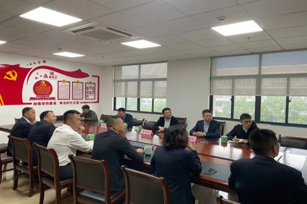 麗水市蓮都區(qū)區(qū)長王忠寶一行至浙江中立建設有限公司走訪調研