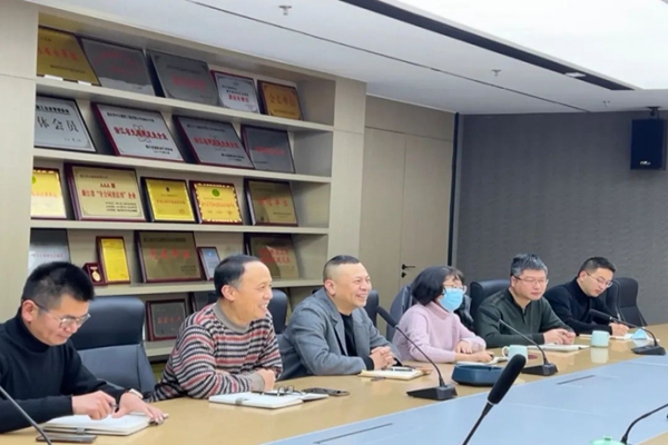 市建筑工程質(zhì)量管理站與中立建設(shè)開展工程質(zhì)量交流會